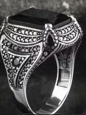 Sterling Silver Black Stone Men's Ring - Vintage Style